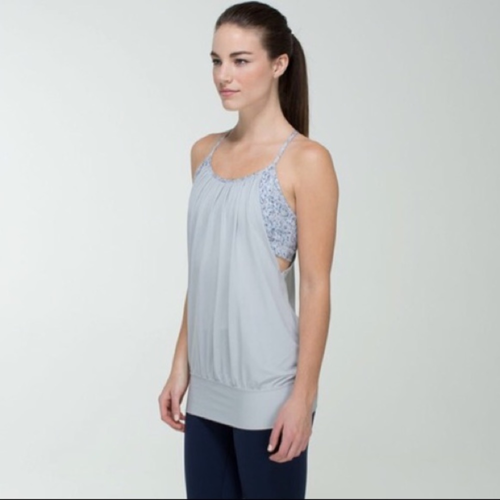 Lululemon grey tank